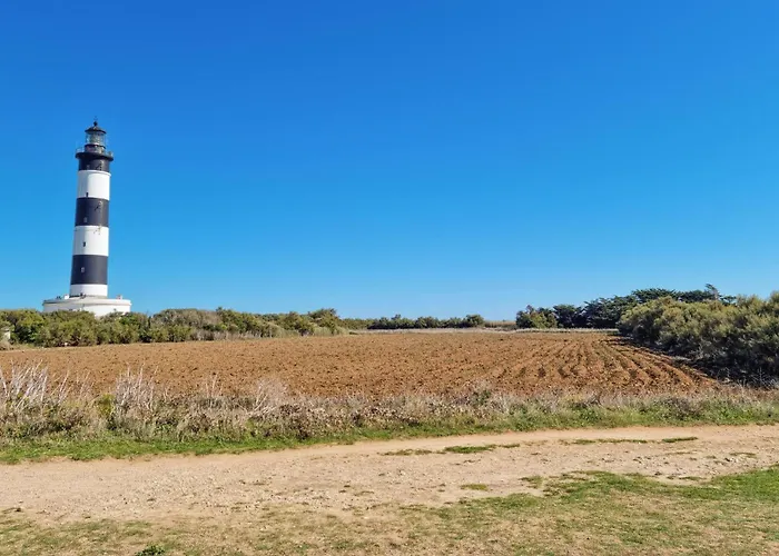 Апартаменты Cozy In With Wifi Руайян